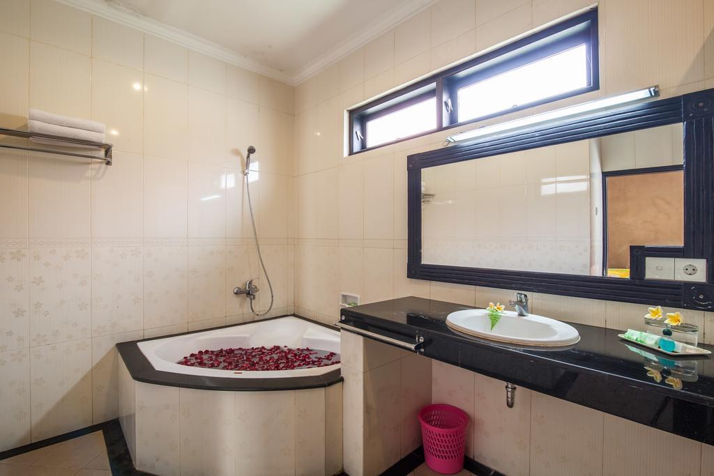 Puri Yuma Hotel Denpasar Kültér fotó